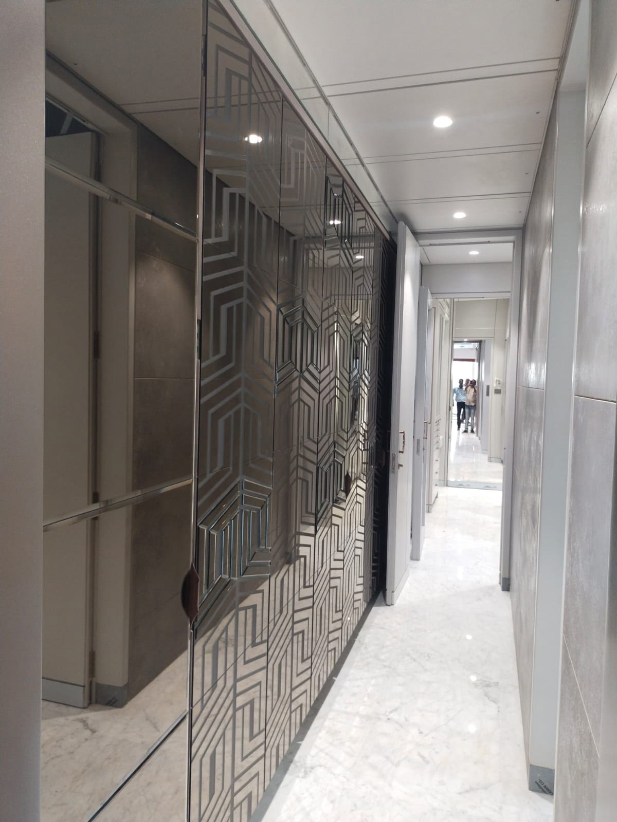 Decorative Glass - Mirror Cladding - WhatsApp Image 2023-01-05 at 5.09.22 PM (1)